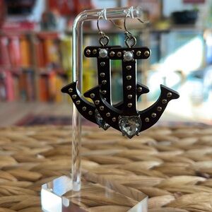 Betsey Johnson Brown Anchor Earrings